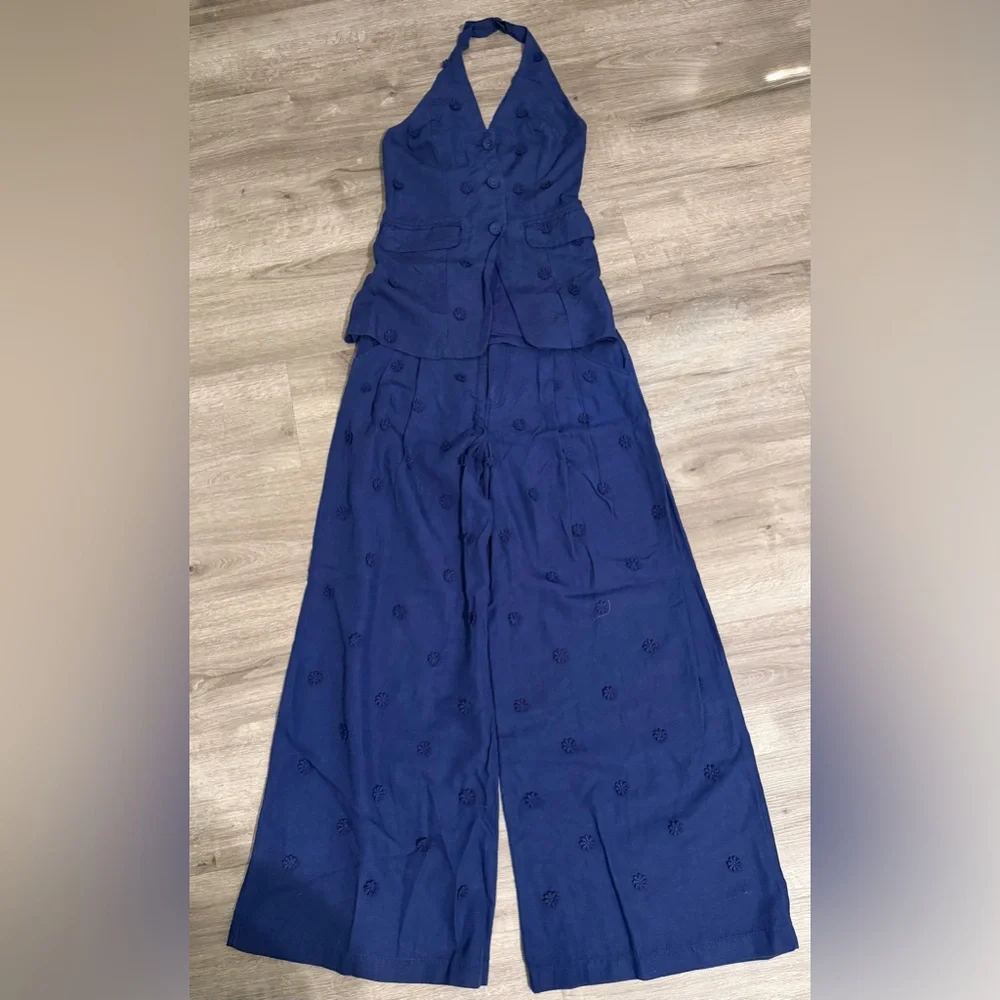 2 pieces Linen blend halter vest + Tailored linen blend embellished trousers - Picture 7 of 16
